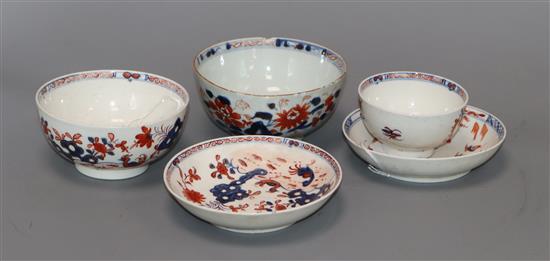 Two Lowestoft Imari Two Bird pattern tea bowls, a similar saucer, a Dolls House pattern saucer and another tea bowl (5, faults)